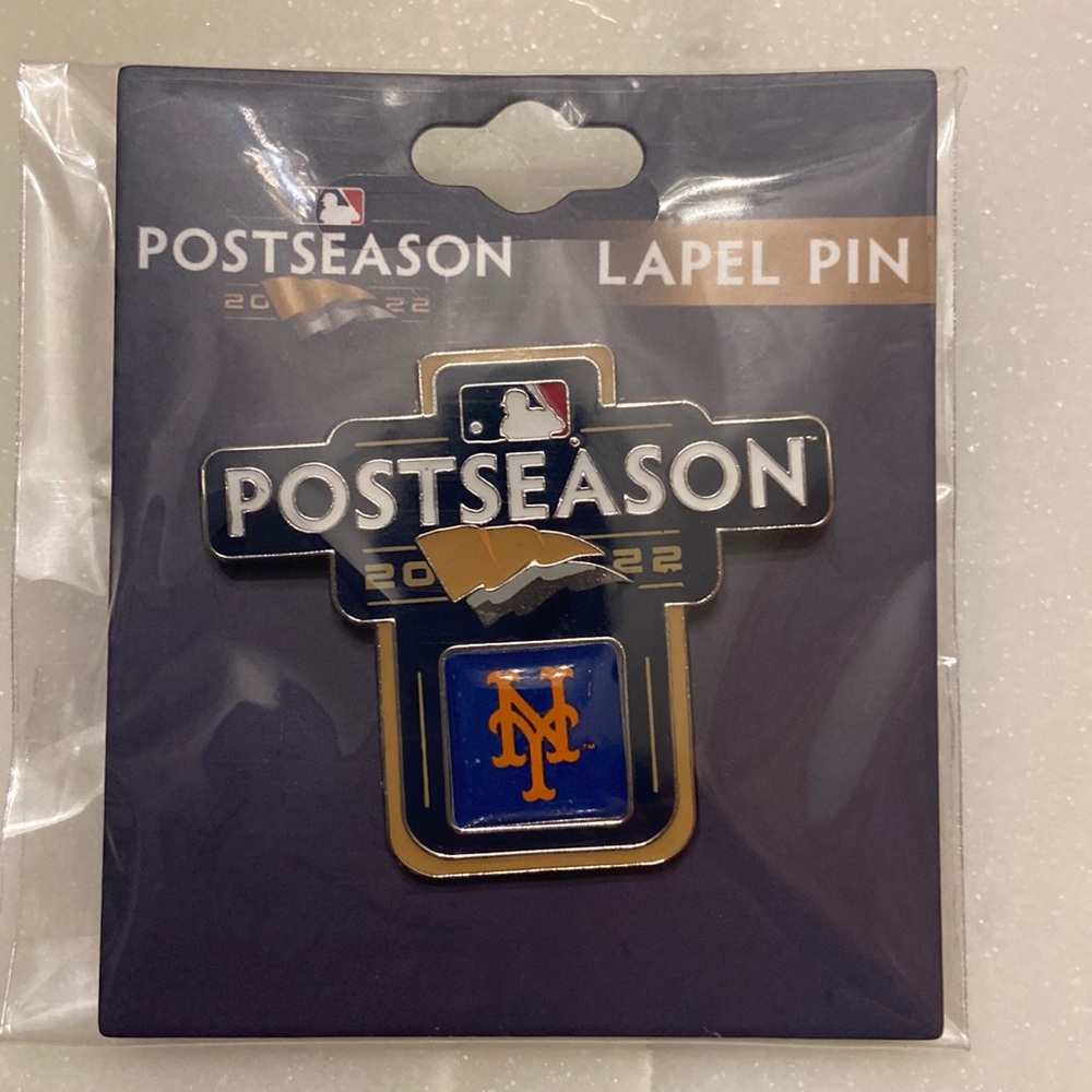 NY METS Postseason 2022 pin Citi Field playoffs
